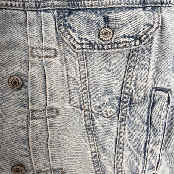 American Eagle Outfitters Blue Cropped Jean Jacket - Picture 2 of 8